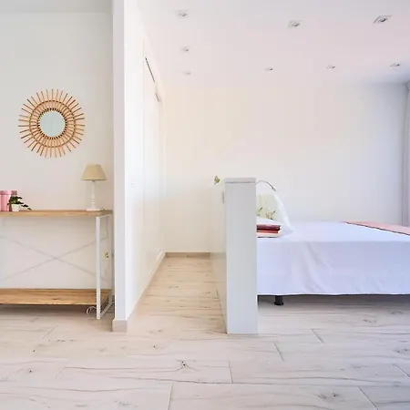 Lejlighed Lovely Golondrinas - 1ª Linea De Playa - Urb Privada Marbella