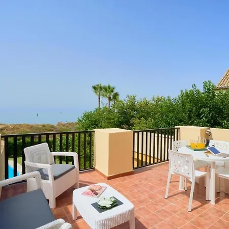 Apartment Lovely Golondrinas - 1ª Linea De Playa - Urb Privada Marbella